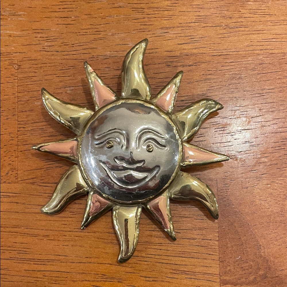 Vintage Gold Tone Sun Pendant Pin Brooch 1990